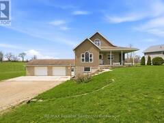 69 QUEEN STREET Huron East Ontario, N0G 1G0