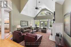 6 ALPINE COURT | Collingwood Ontario | Slide Image Fifteen