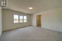 61 ROSANNE CIRCLE | Wasaga Beach Ontario | Slide Image Fifteen