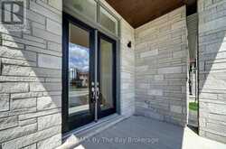 61 ROSANNE CIRCLE | Wasaga Beach Ontario | Slide Image Two