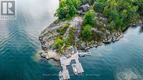 8 B686 DERBYSHIRE | The Archipelago Ontario | Slide Image Four