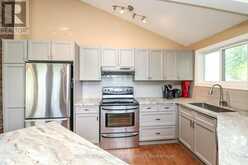 10 SUNSET COURT | Wasaga Beach Ontario | Slide Image Eighteen