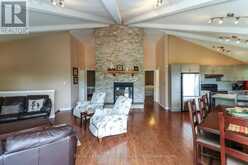 10 SUNSET COURT | Wasaga Beach Ontario | Slide Image Nine