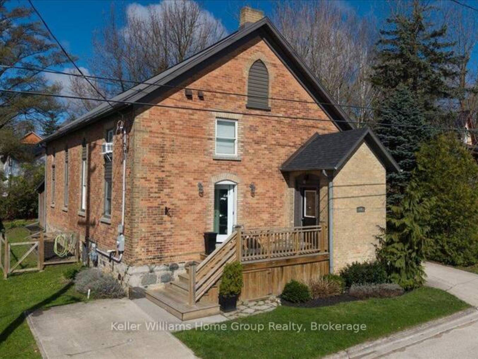 44 2ND AVENUE, Chesley, Ontario N0G 1L0