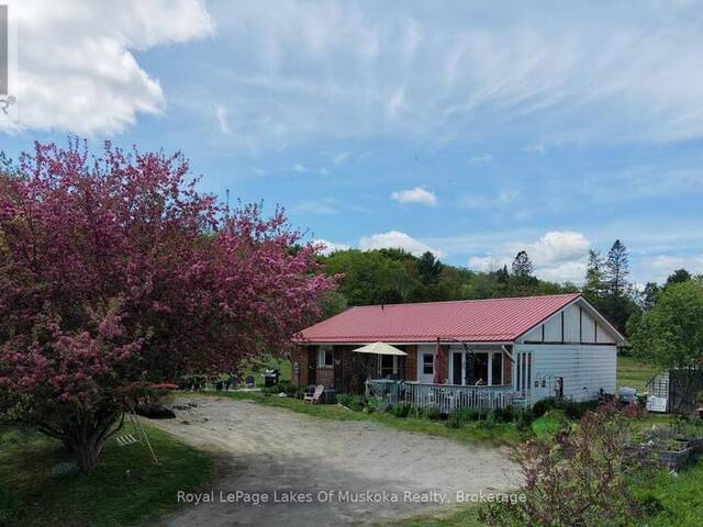 250 STEPHENSON RD 12 W ROAD Huntsville Ontario, P0B 1M0 - 4 Bedrooms Home For Sale