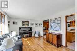 40 KEATS CRESCENT | Guelph Ontario | Slide Image Ten