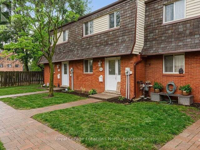590 TENTH STREET Collingwood Ontario, L9Y 4C1 - 3 Bedrooms Condo For Sale