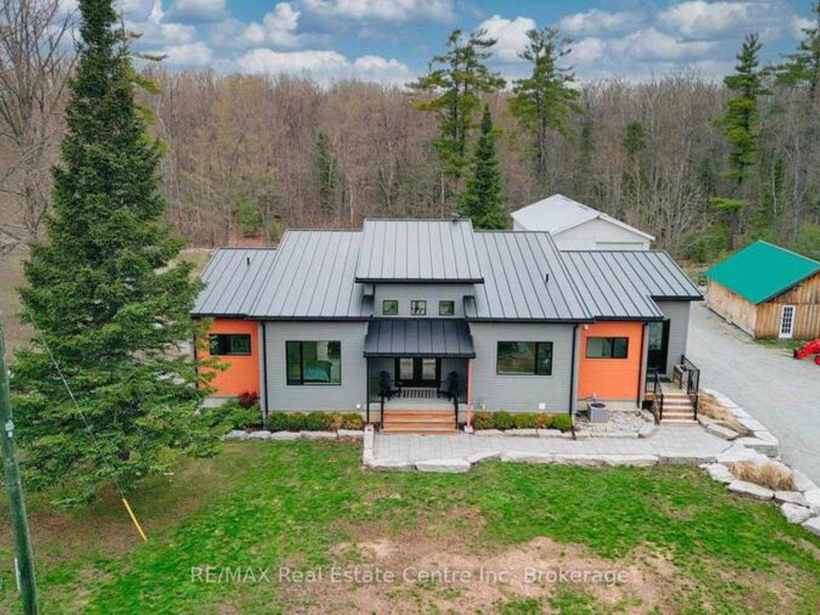 25 FIRE ROUTE 129, Bobcaygeon, Ontario K0M 1A0