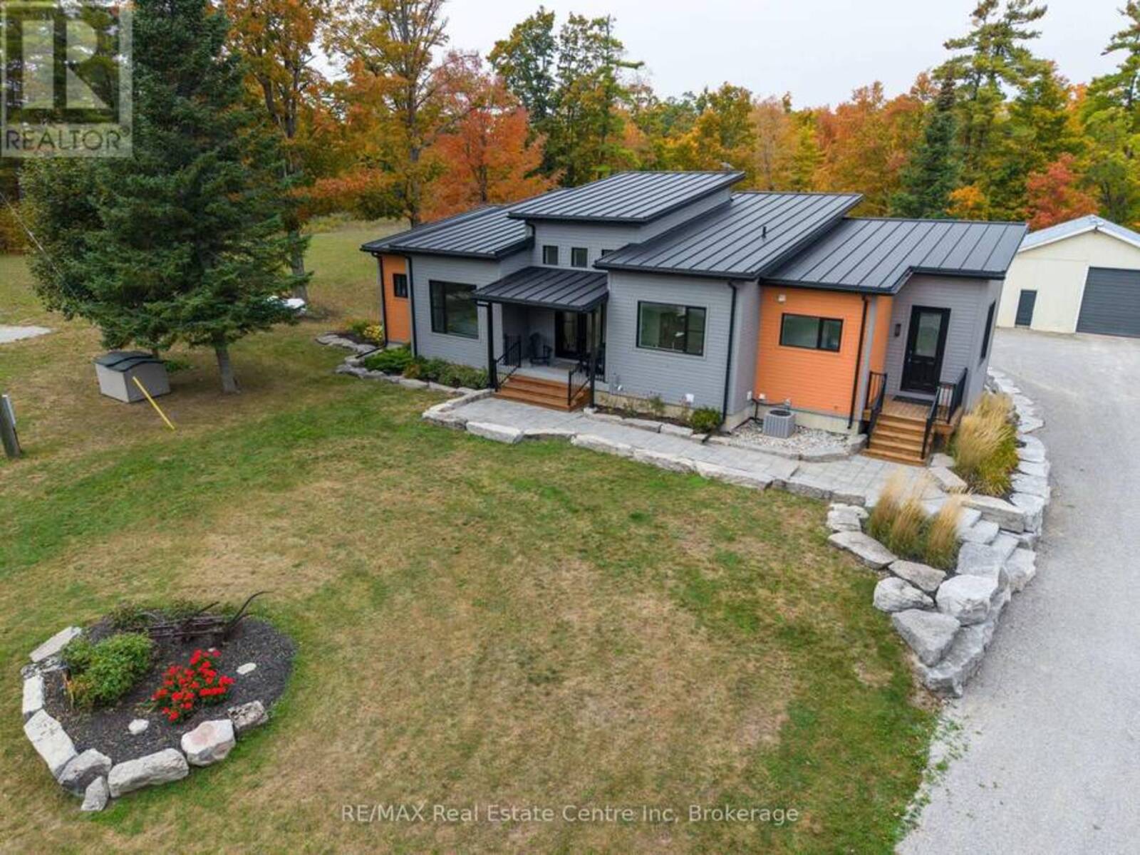 25 FIRE ROUTE 129, Bobcaygeon, Ontario K0M 1A0