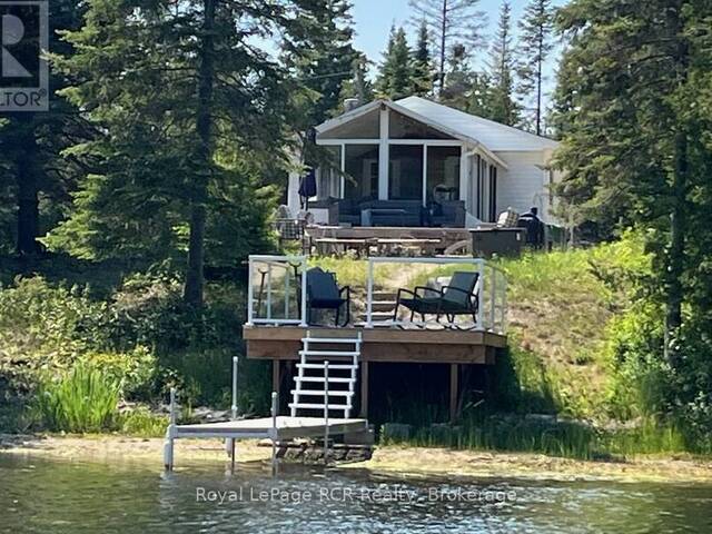 31 SOG-JE-WA-SA DRIVE Sauble Beach Ontario, N0H 2G0 - 2 Bedrooms Waterfront Home For sale