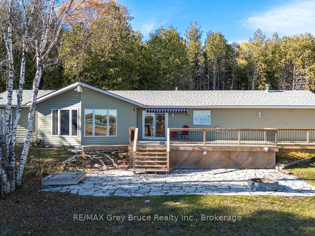 109 WIDGEON COVE ROAD Georgian Bluffs Ontario, N0H 2T0 - 2 Bedrooms Waterfront Home For sale