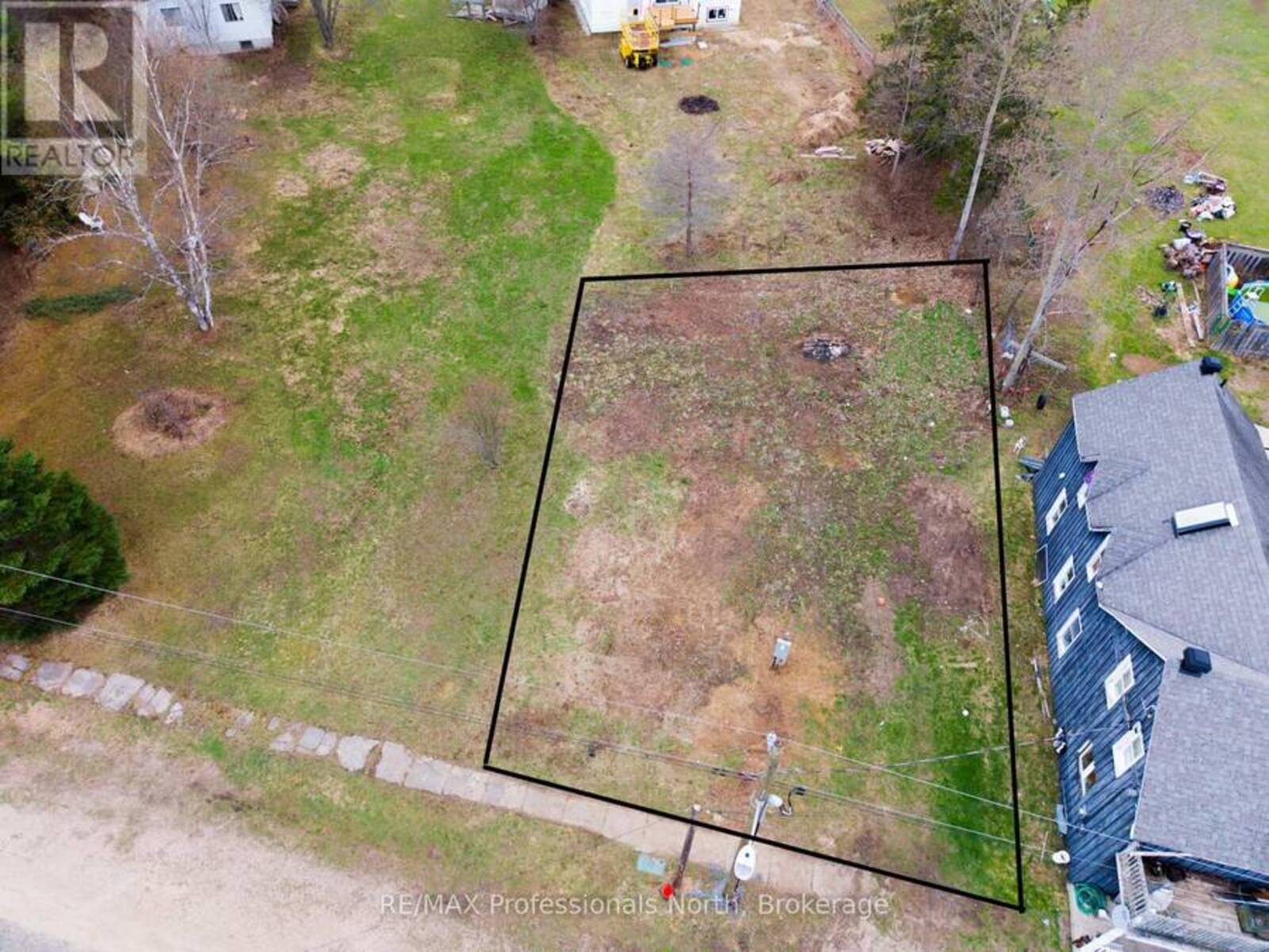 0 VACANT LOT MCCRANDLE STREET W, Emsdale, Ontario P0A 1R0