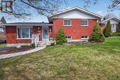 32 BONAVENTURE PLACE | Penetanguishene Ontario | Slide Image One