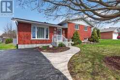 32 BONAVENTURE PLACE | Penetanguishene Ontario | Slide Image Two