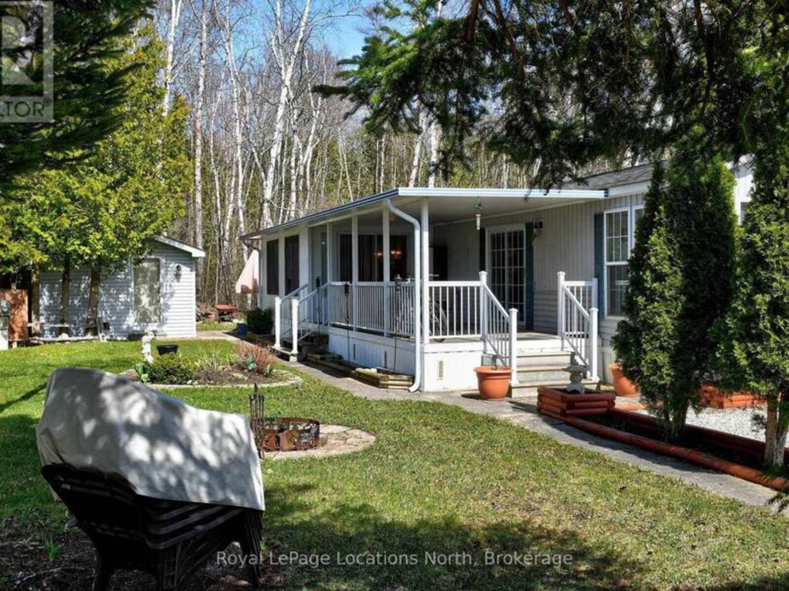 2 WASAGA PINES LANE E, Elmvale, Ontario L0L 1P0