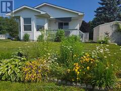 4 ST JAMES PLACE Wasaga Beach Ontario, L9Z 3A8