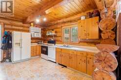 12 SCUGOG LANE | Tobermory Ontario | Slide Image Ten