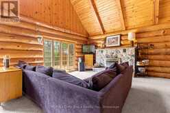 12 SCUGOG LANE | Tobermory Ontario | Slide Image Sixteen