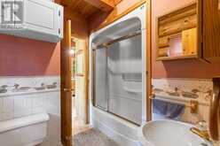 12 SCUGOG LANE | Tobermory Ontario | Slide Image Twenty-two