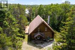 12 SCUGOG LANE | Tobermory Ontario | Slide Image Five