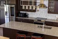 111 STONELEIGH DRIVE | The Blue Mountains Ontario | Slide Image Fourteen