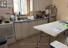 141 HOTCHKISS STREET | Gravenhurst Ontario | Slide Image Nine