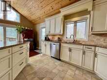 181 NORTH SHORE DRIVE | Parry Sound Ontario | Slide Image Fourteen