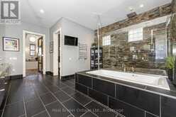 4507 LAKESHORE ROAD | Burlington Ontario | Slide Image Twenty-three