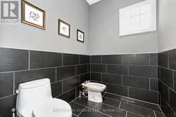 4507 LAKESHORE ROAD | Burlington Ontario | Slide Image Twenty-four