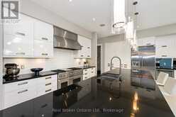 4507 LAKESHORE ROAD | Burlington Ontario | Slide Image Six