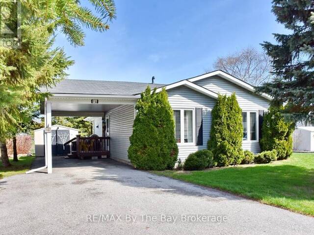 16 INDIANA AVENUE Wasaga Beach Ontario, L9Z 3A8 - 2 Bedrooms Home For Sale