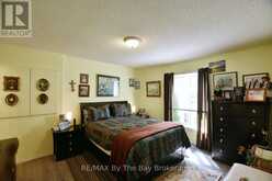 16 INDIANA AVENUE | Wasaga Beach Ontario | Slide Image Eighteen