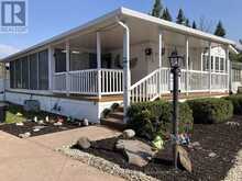 20 TOPAZ STREET W | Wasaga Beach Ontario | Slide Image Ten