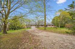 8420 ERAMOSA-GARAFRAXA TOWNLINE | Fergus Ontario | Slide Image Three