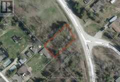 32 SUNNIDALE ROAD N | Wasaga Beach Ontario | Slide Image Four