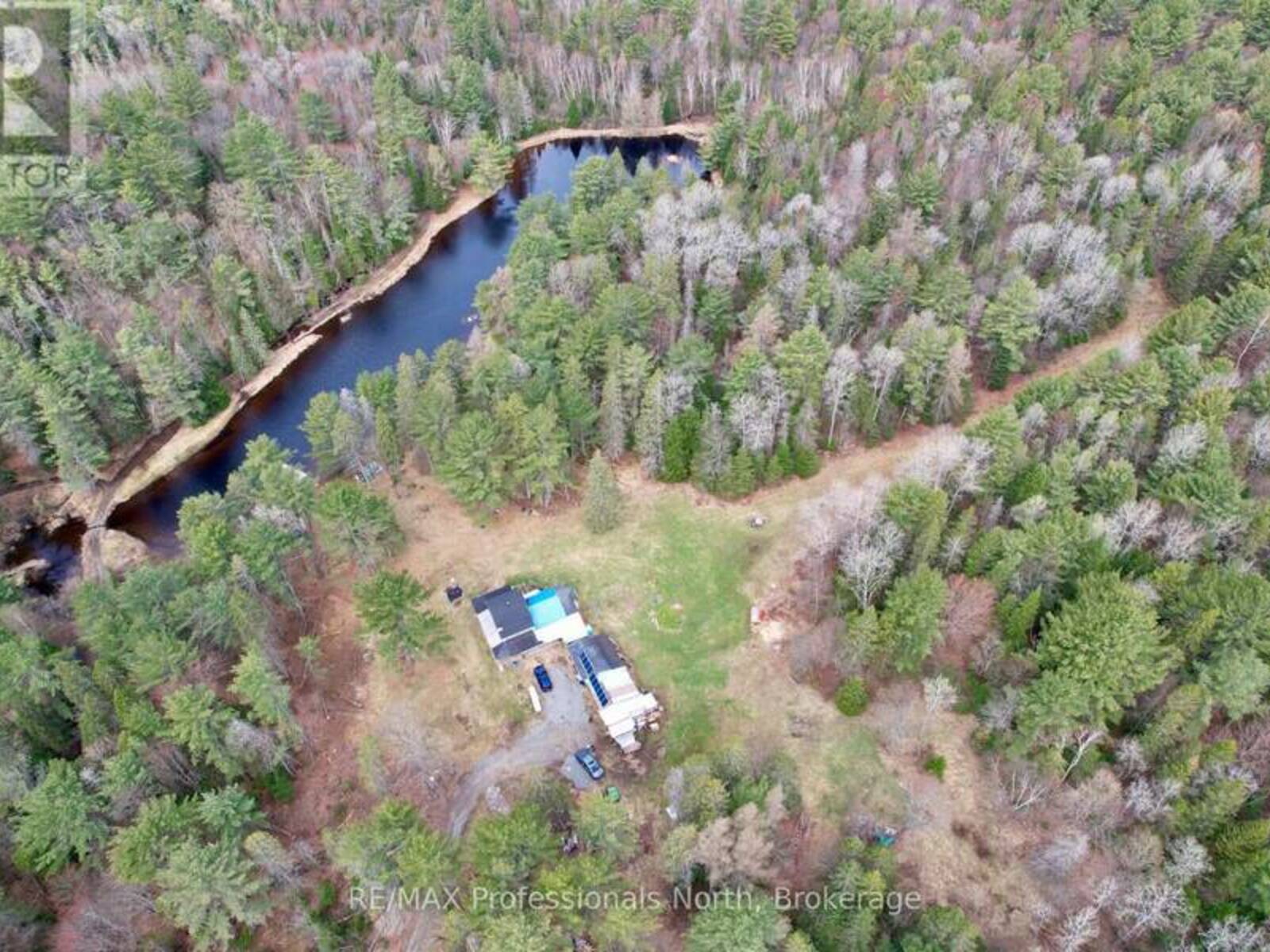 862 LYNX LAKE Road, Huntsville, Ontario P1H 2J3