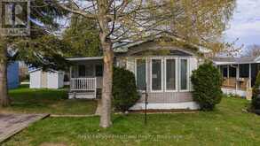 55 CHEROKEE LANE | Goderich Ontario | Slide Image Three