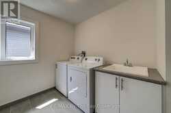 63 ROSANNE CIRCLE | Wasaga Beach Ontario | Slide Image Thirty