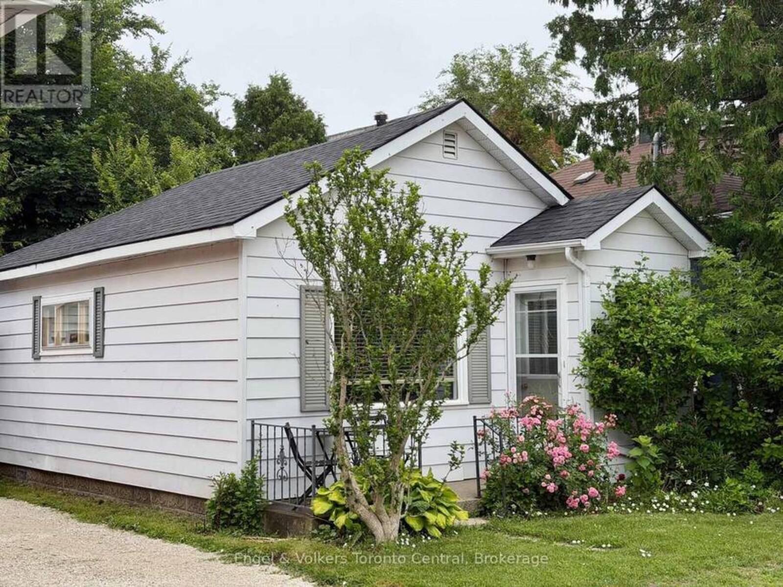 48 BERRY STREET, Meaford, Ontario N4L 1G2