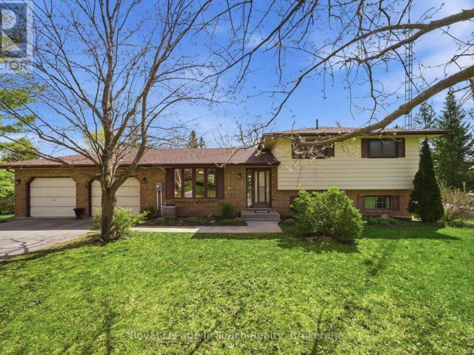 23 WISPI SHORE ROAD, Lindsay, Ontario K9V 0K4