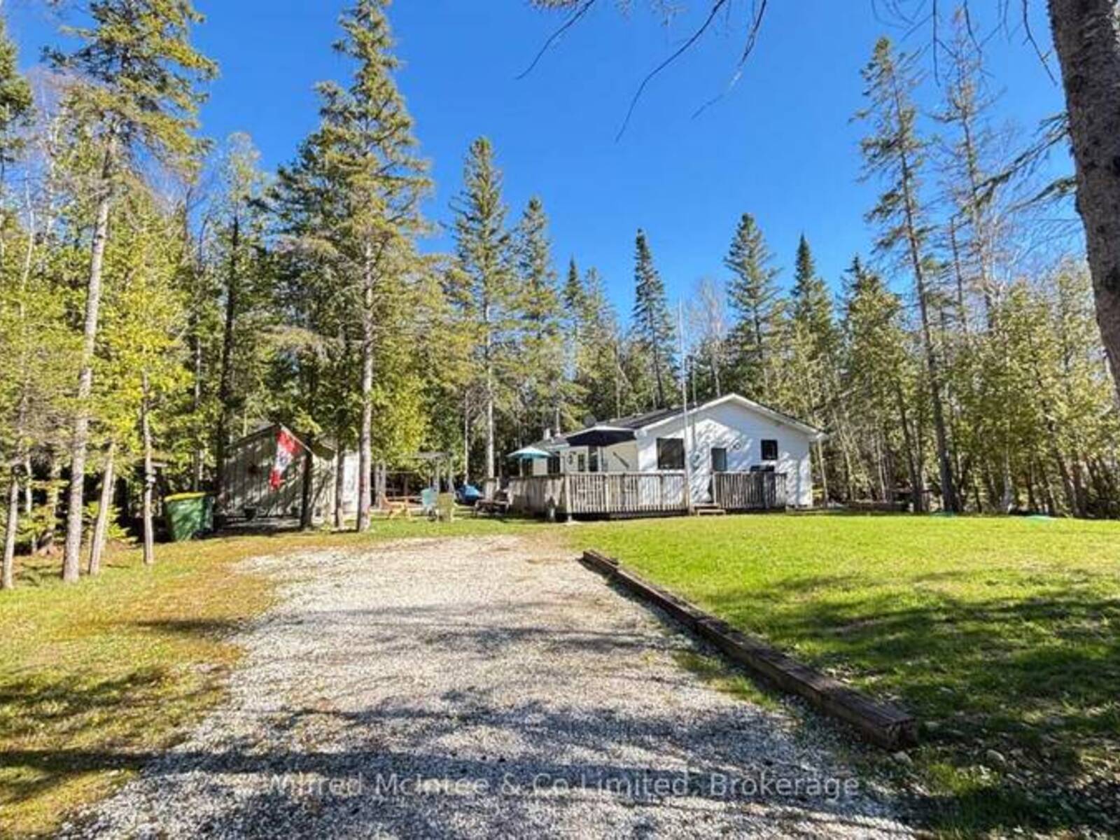 26 THOMPSON AVENUE, Southampton, Ontario N0H 2L0