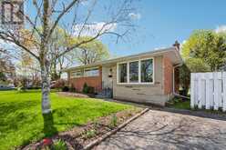 92 VICTORIA ROAD N | Guelph Ontario | Slide Image Four