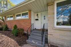 92 VICTORIA ROAD N | Guelph Ontario | Slide Image Five