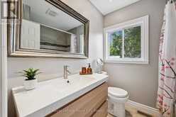 20 HIGHVIEW PLACE | Guelph Ontario | Slide Image Twelve