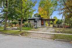 20 HIGHVIEW PLACE | Guelph Ontario | Slide Image Three