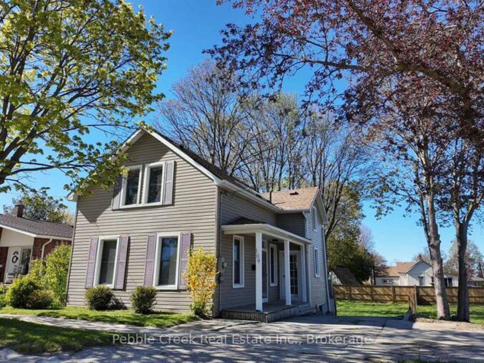 109 NAPIER STREET, Goderich, Ontario N7A 1W4