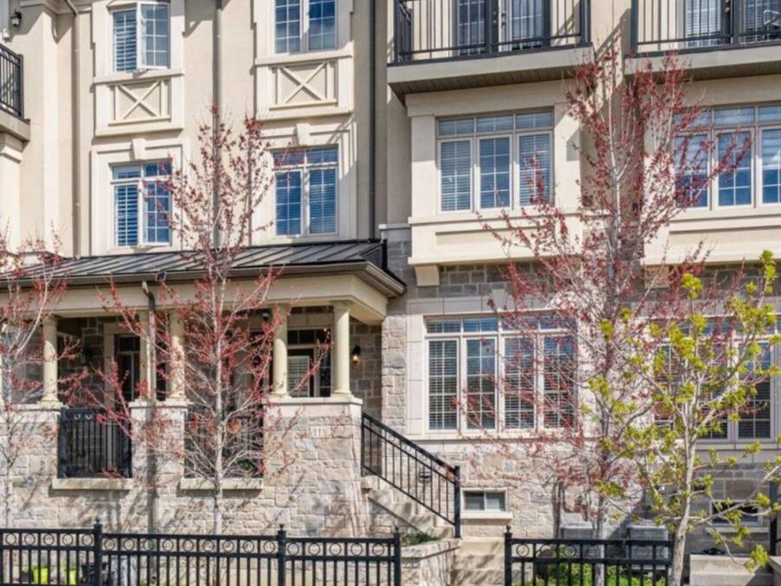 118 PUCCINI DRIVE, Richmond Hill, Ontario L4E 0W3