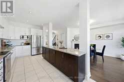 118 PUCCINI DRIVE | Richmond Hill Ontario | Slide Image Eighteen