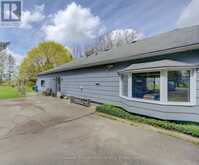186 MCFARLIN DRIVE | Mount Forest Ontario | Slide Image Two