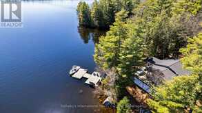 29 BEACHGROVE ISLAND 33LM | Gravenhurst Ontario | Slide Image Thirty-six